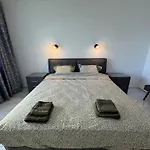 Park 7 * Μπουργκάς