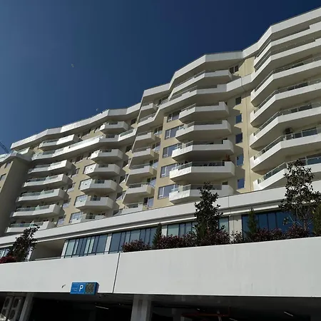 Park 7 Apartment