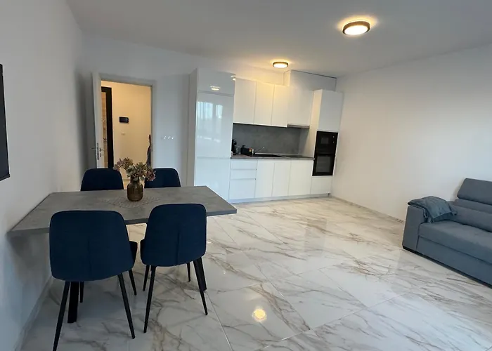 Apartmán Park 7 *